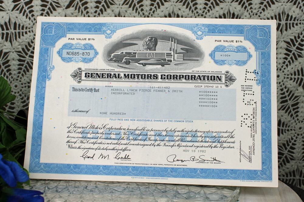 1982 General Motors Corporation Stock Certificate 100 Shares